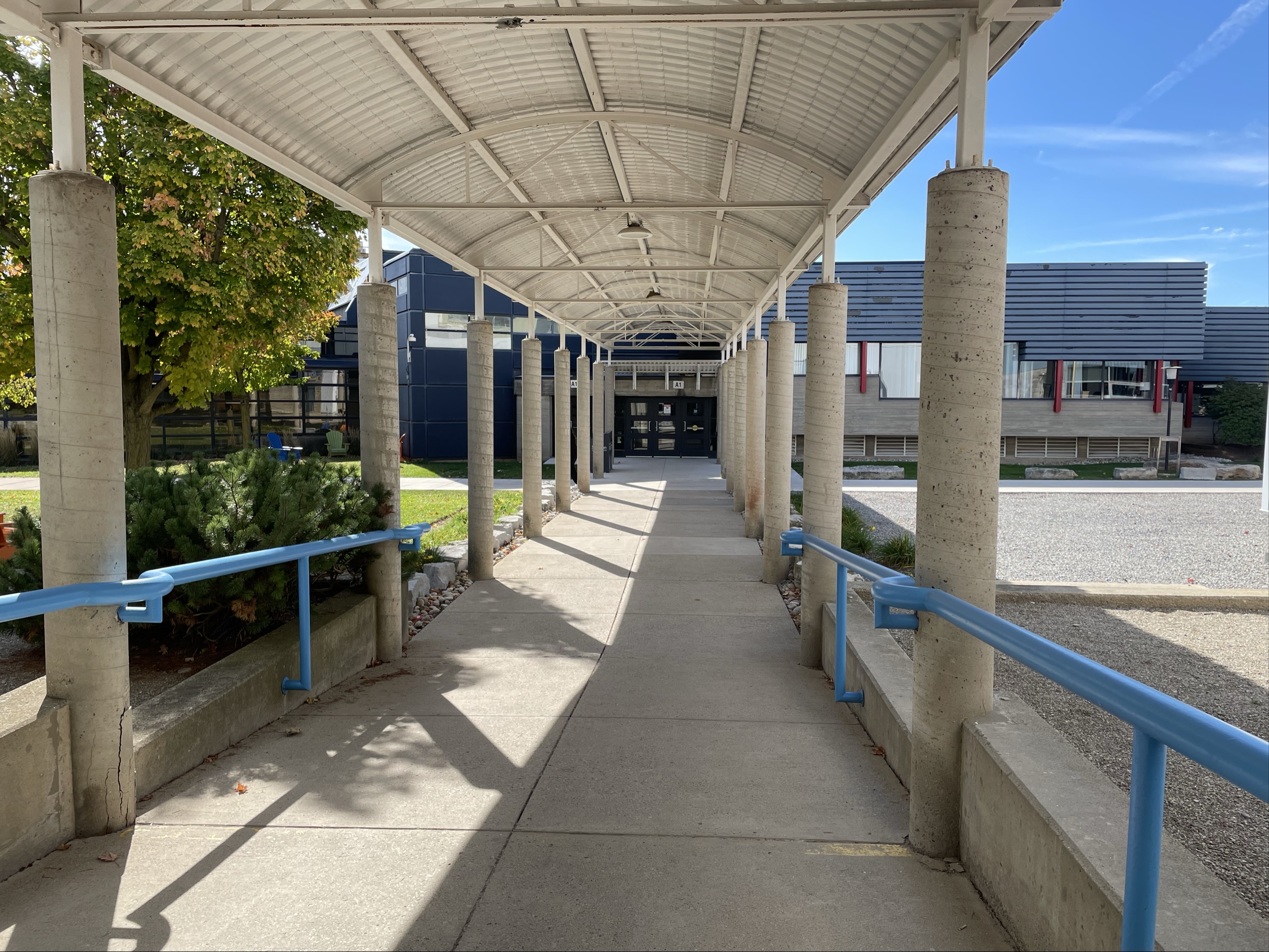 Image taken for the spatial workshop 1 of the walkway between the AA and A building.