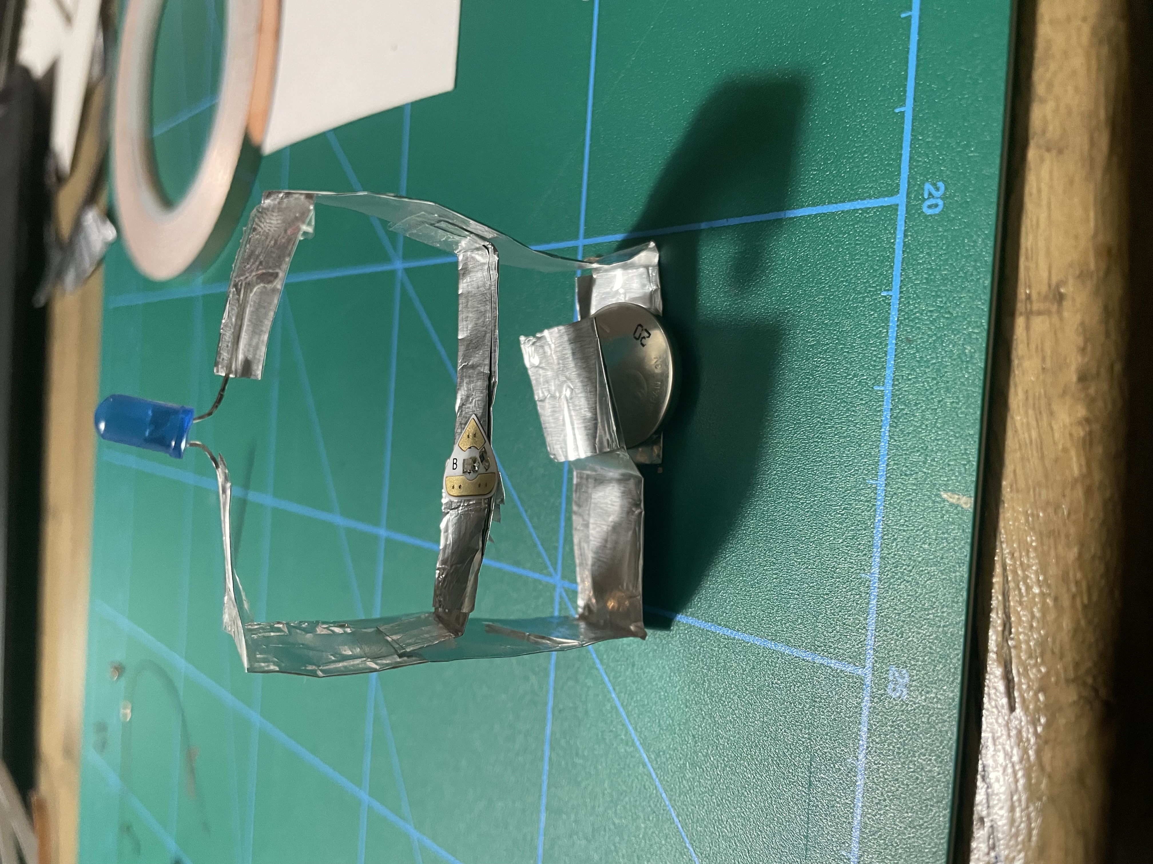 I wanted to experiment further with aluminium. I created a parallel circuit standing upright.